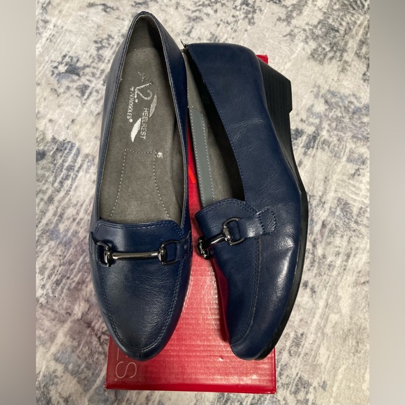 Aerosoles Softee Color:Blue Size: 7.5 - Picture 13 of 13